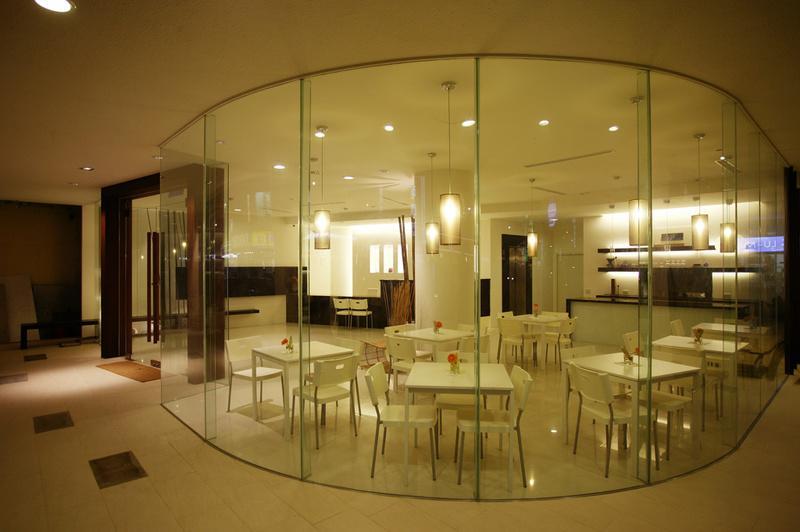 River Hotel Чиай Сити Екстериор снимка